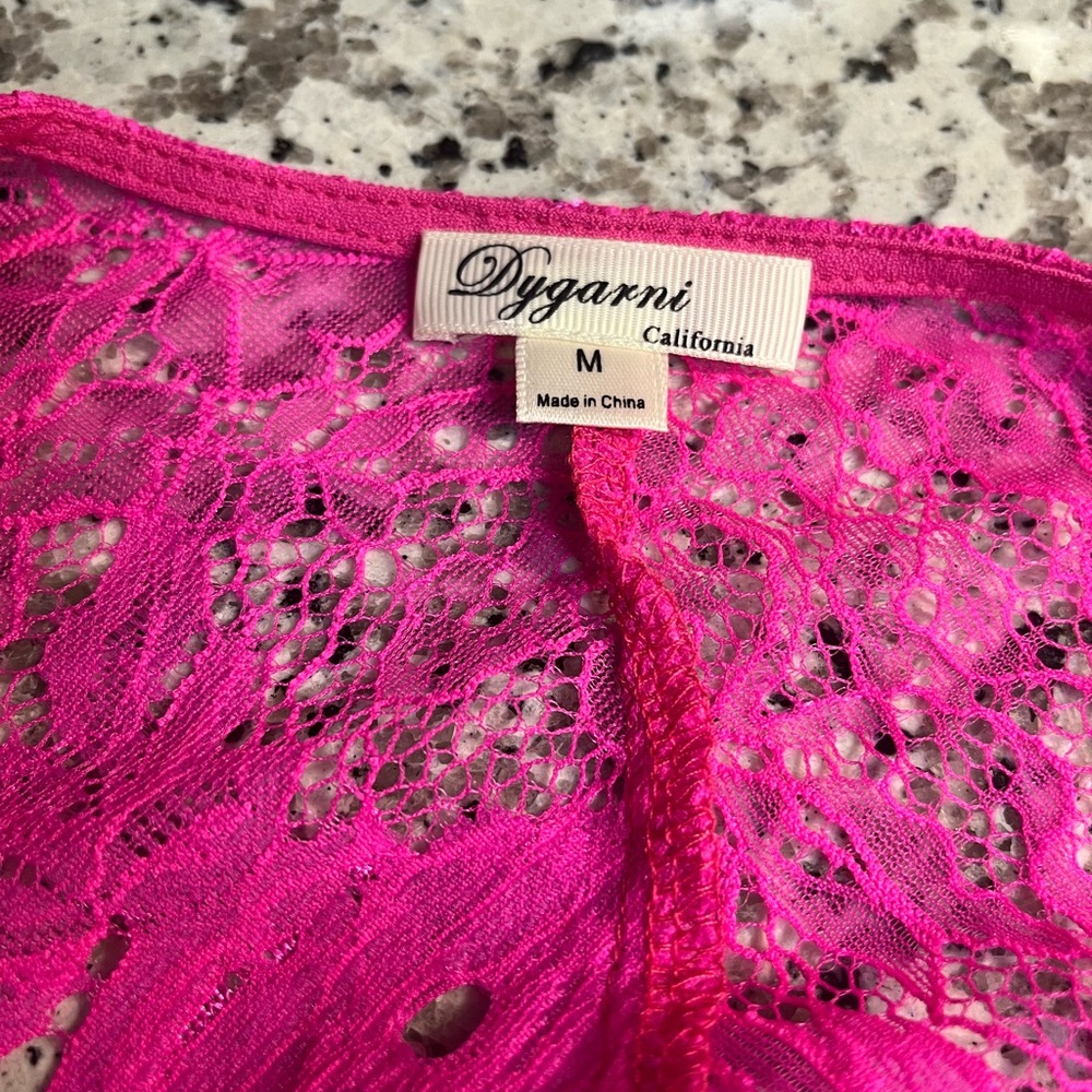 Pink eyelet top - Picture 7 of 11